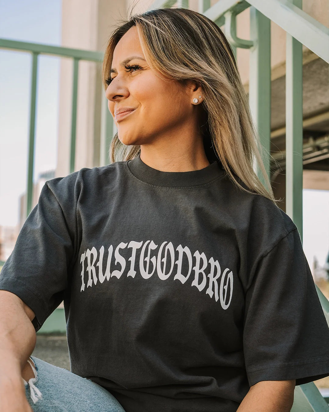 TRUST PREMIUM MOCK NECK TEE